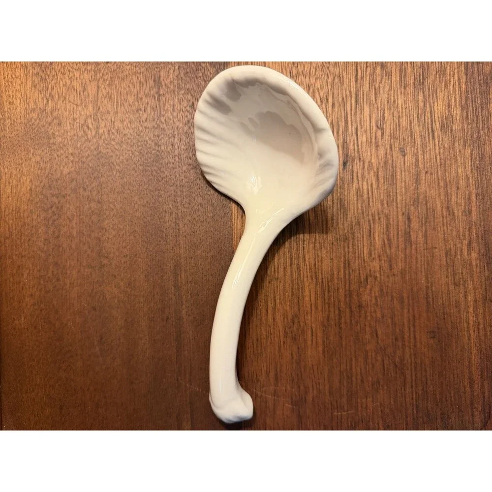 Vintage Farmhouse Style Tureen Soup Ladle White Ceramic 8”